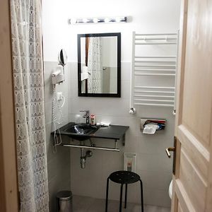 Aansluitende Kamer